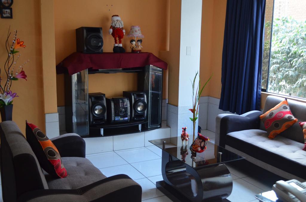 לימה Rosenverg B&B Tours מראה חיצוני תמונה